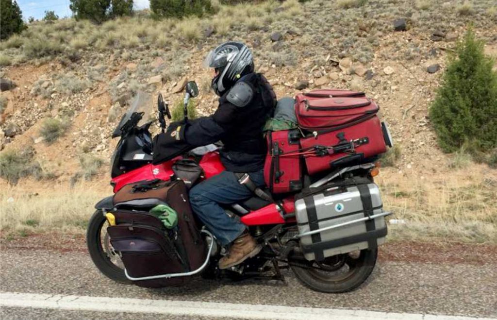 roupa feminina para viajar de moto